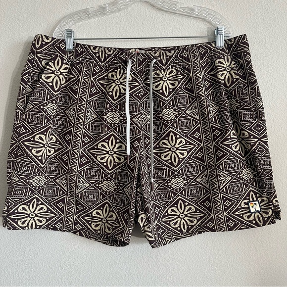 Marine Layer
Archive Printed men’s Swim Trunks - Picture 9 of 10